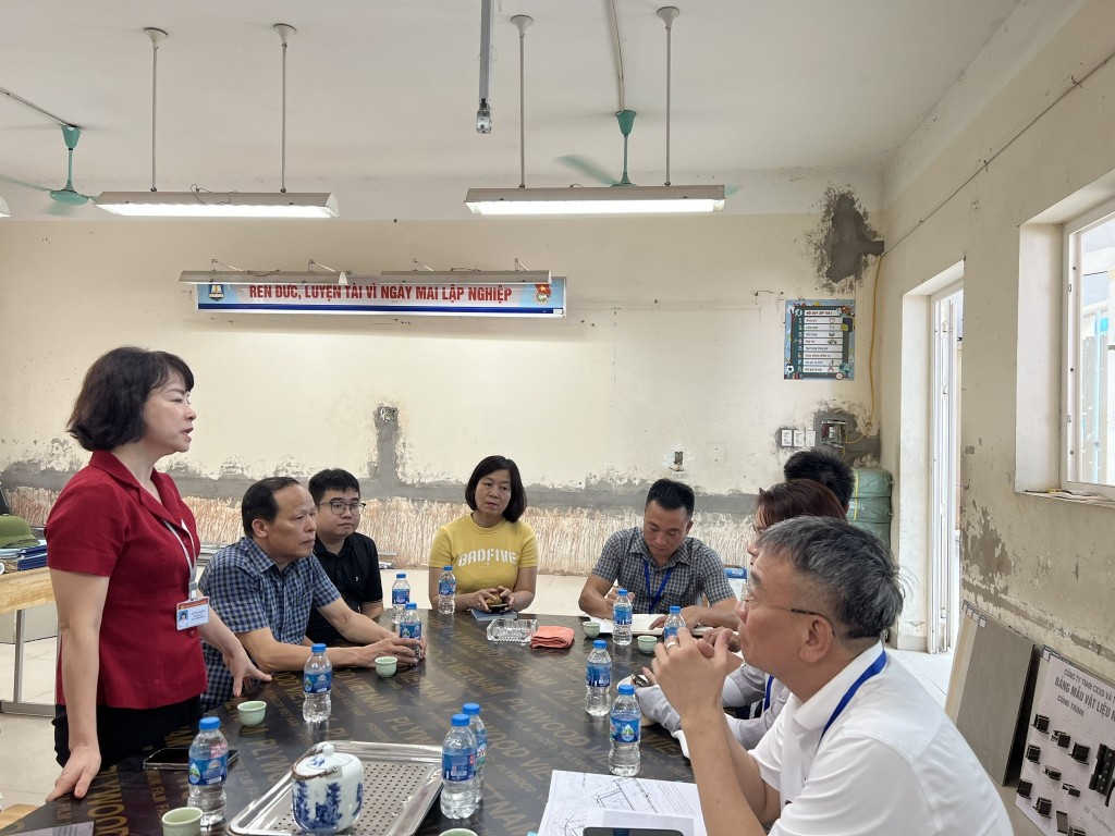 Kiểm tra tiến độ cải tạo các trường học trước thềm năm học mới