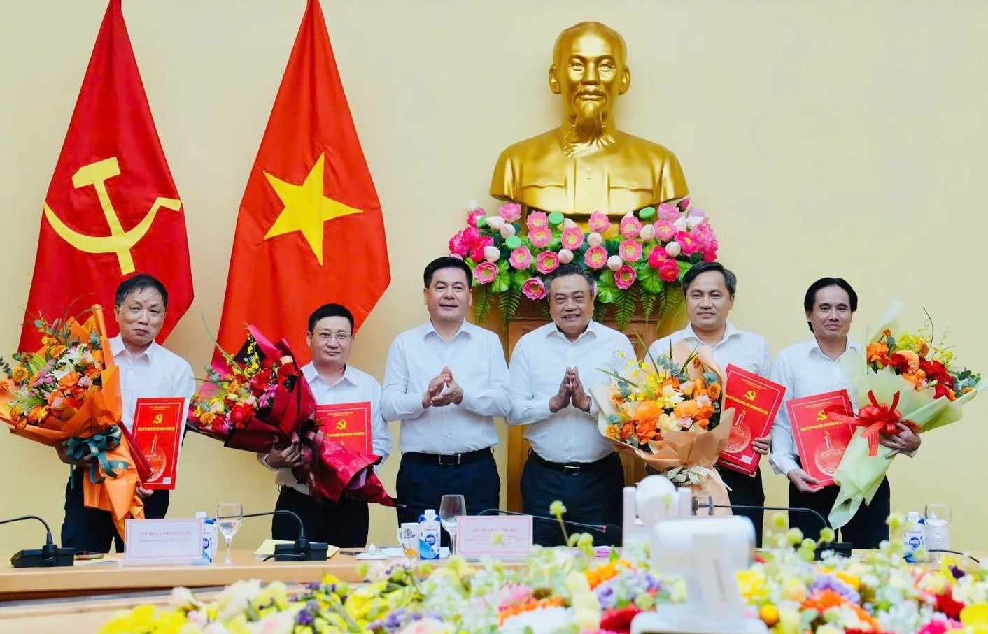 Chuyển giao 4 tổ chức Đảng về trực thuộc Đảng bộ Bộ Công thương