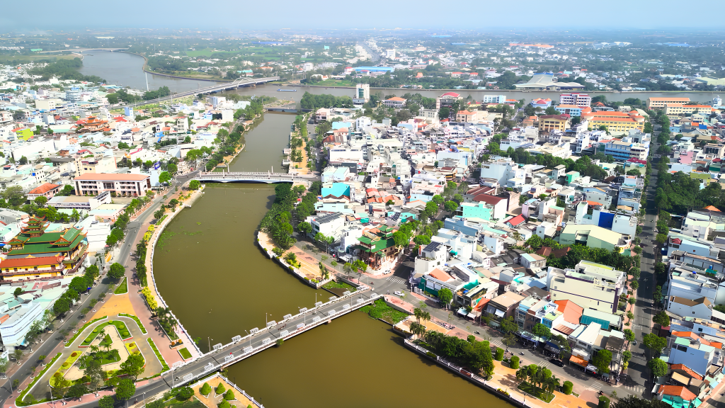 lThứ Tư 30/7/2025ll tuoitrethudo.vn l11ĐỜI SỐNGTỉnh Tây Ninh (mới) có diện tích tự nhiên hơn 8.500km2, dân số hơn 3,25 triệu người với 96 xã, phường