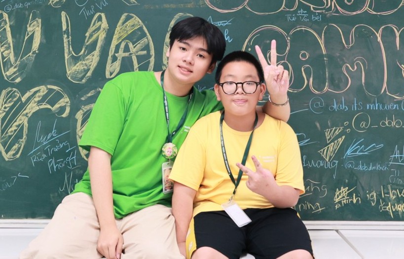 Gen Z viết tiếp mùa hè yêu thương Scribbles