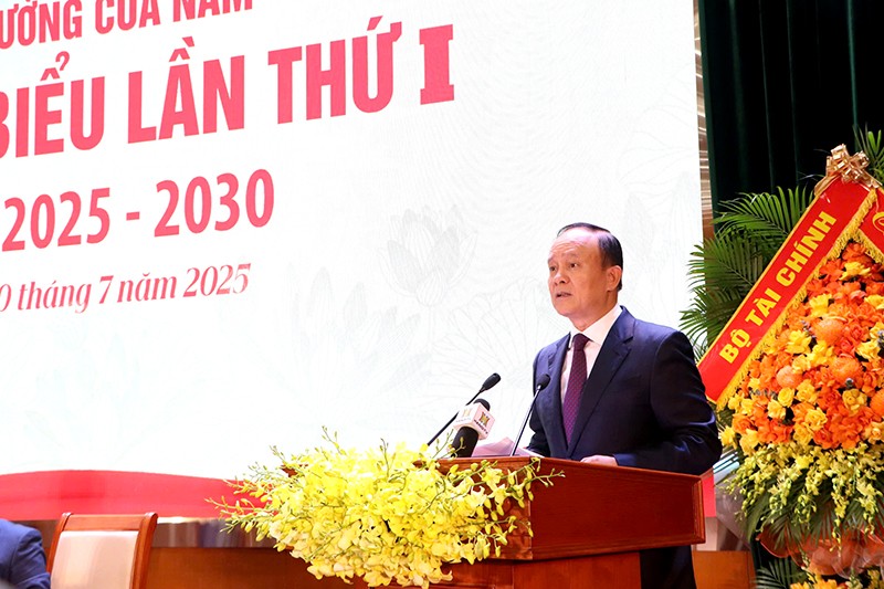 Đồng chí Nguyễn Ngọc Tuấn - Phó Bí thư Thành ủy, Chủ tịch HĐND thành phố phát biểu chỉ đạo tại Đại hội