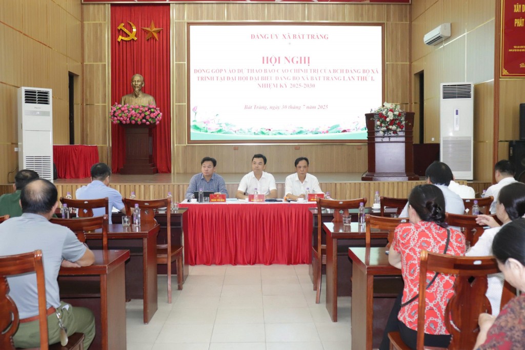 Đảng ủy xã Bát Tràng lấy ý kiến đóng góp Dự thảo báo cáo chính trị BCH Đảng bộ xã Đảng ủy xã Bát Tràng lấy ý kiến đóng góp Dự thảo báo cáo chính trị BCH Đảng bộ xã