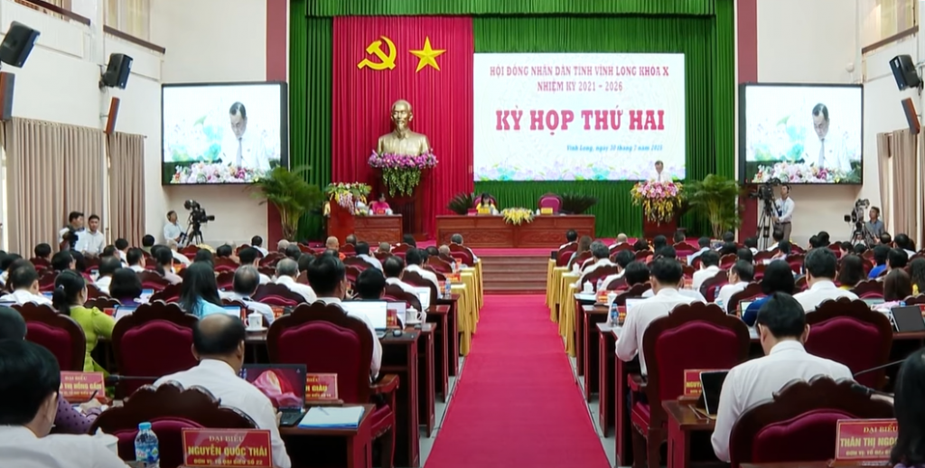 Quang cảnh kỳ họp