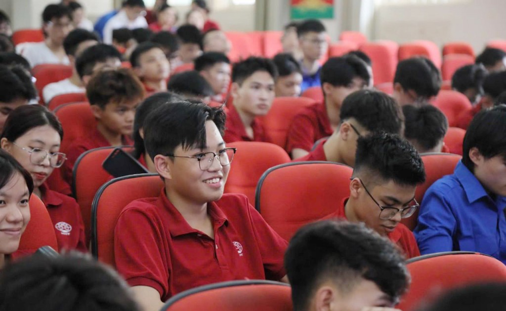 Khởi động chiến dịch “45 ngày đêm” thúc đẩy chuyển đổi số tại cơ sở