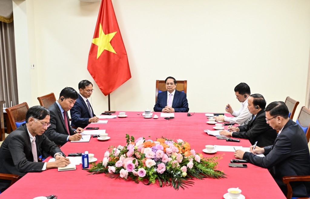 Thủ tướng Phạm Minh Chính điện đàm với Thủ tướng Malaysia