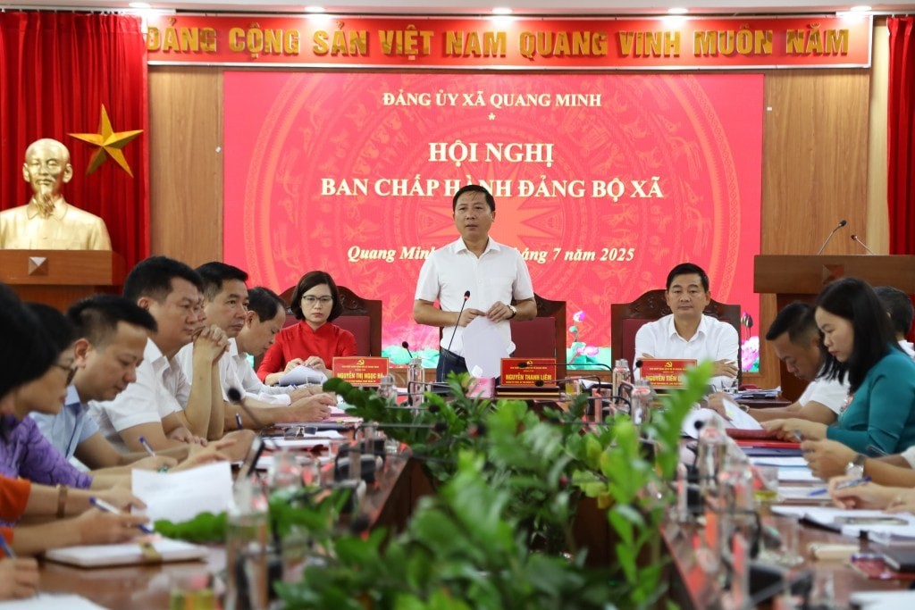 Thành ủy viên, Bí thư Đảng ủy xã, Chủ tịch HĐND xã Quang Minh Nguyễn Thanh Liêm,