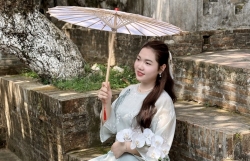 “Sương hoa” - nơi phụ nữ "đầy đặn" tỏa sáng theo cách riêng