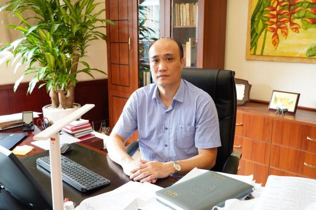 PGS.TS Tô Văn Hòa, quyền Hiệu trưởng Trường Đại học Luật Hà Nội cho rằng, việc sửa đổi, bổ sung Hiến pháp là điều cần thiết nhằm tạo nền tảng hiến định rõ ràng, ổn định cho quá trình sắp xếp lại tổ chức bộ máy.