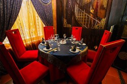 Thai Village - Nhà hàng cao cấp cho khách VIP riêng tư, sang trọng