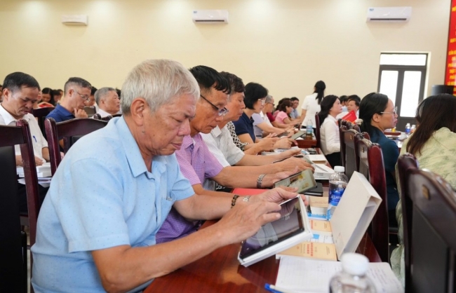 Từng bước xây dựng thành công mô hình “Chi bộ số”