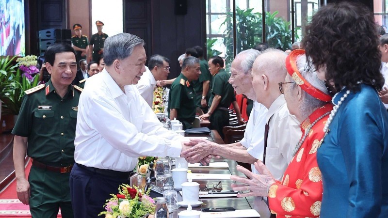 Phát huy truyền thống cách mạng, xây dựng đất nước phồn vinh, hạnh phúc