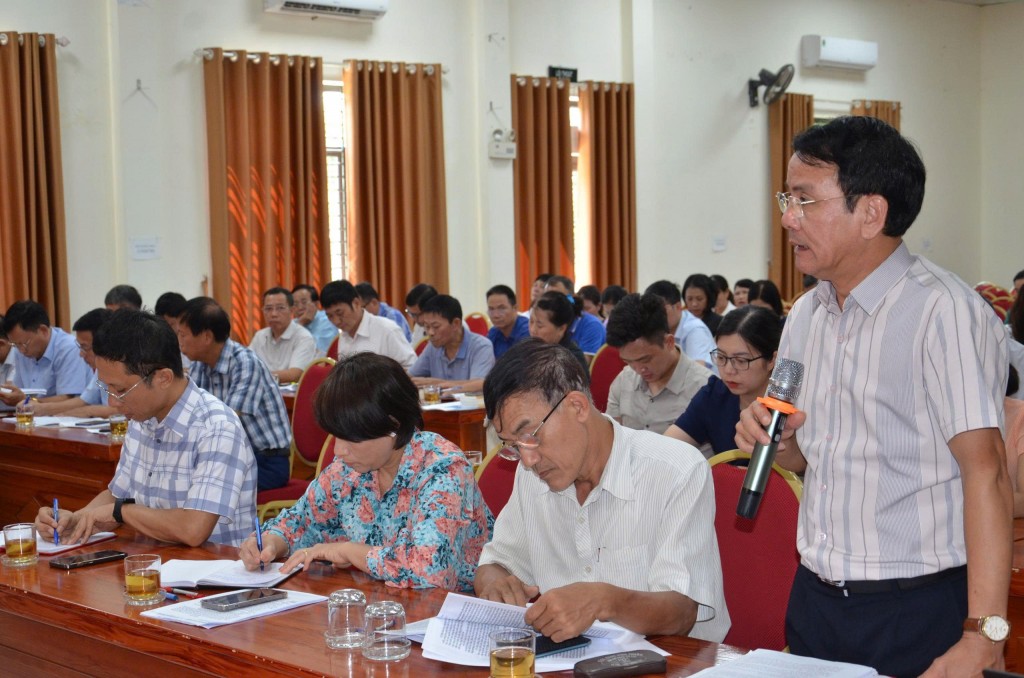 Phường Tùng Thiện lắng nghe ý kiến đóng góp vào văn kiện đại hội
