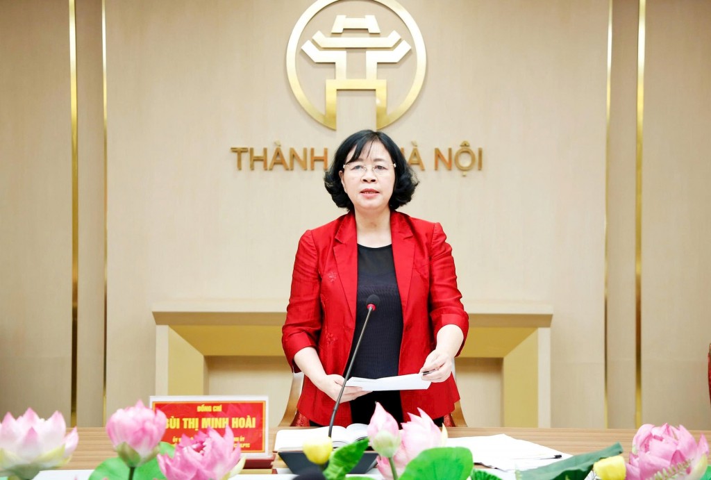 Bí thư Thành ủy Hà Nội Bùi Thị Minh Hoài, Trưởng ban Chỉ đạo phát biểu kết luận chỉ đạo phiên họp. Ảnh: Viết Thành