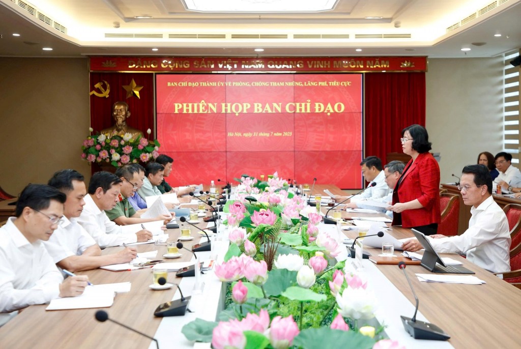 Quang cảnh phiên họp. Ảnh Viết Thành