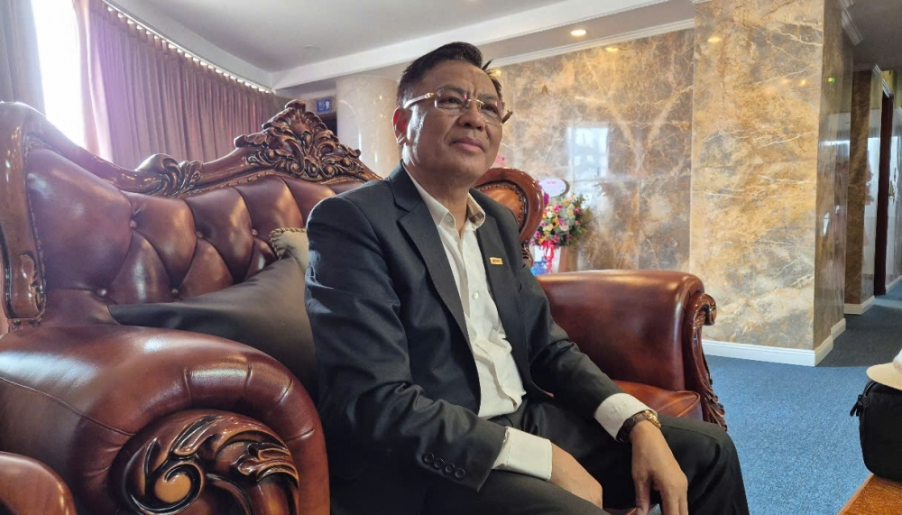 Ông Cao Tiến Đoan, Chủ tịch Hiệp hội Doanh nghiệp tỉnh Thanh Hóa trao đổi với phóng viên