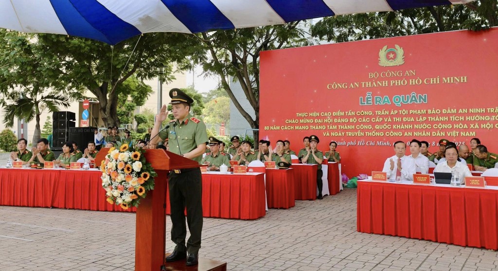 Trung tướng Mai Hoàng - Giám đốc Công an TP Hồ Chí Minh phát biểu tại buổi lễ