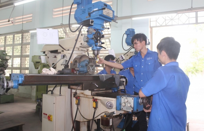 Nguồn nhân lực là trụ cột phát triển bền vững