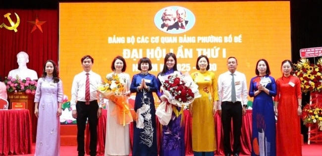Xây dựng tổ chức Đảng ngày càng vững mạnh