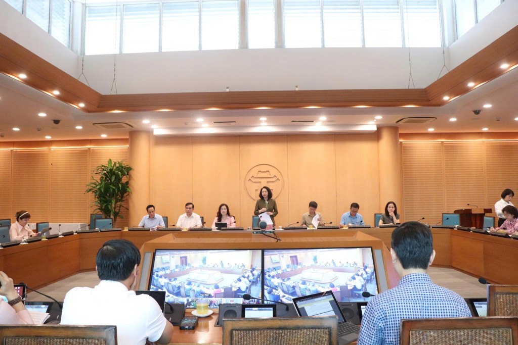 hó Chủ tịch UBND thành phố Hà Nội Vũ Thu Hà chủ trì Hội nghị giao ban