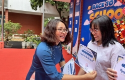 Niềm tự hào THCS Nguyễn Du - vinh danh những học sinh ưu tú