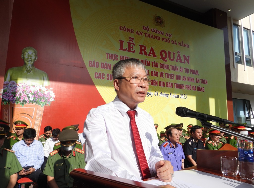 Ông Nguyễn Đức Dũng, Phó Bí thư Thành ủy, Chủ tịch HĐND thành phố Đà Nẵng phát biểu tại buổi lễ