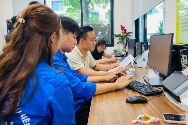 Một đội hình, nhiều nhiệm vụ hỗ trợ vận hành chính quyền hai cấp