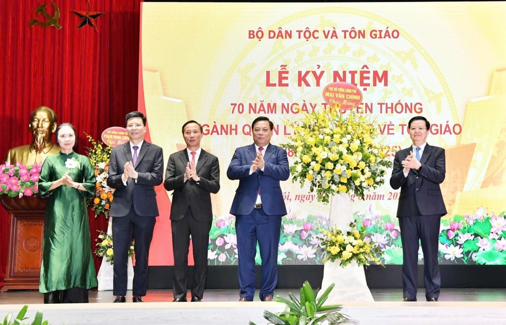 Quản lý nhà nước về tôn giáo góp phần củng cố khối đại đoàn kết toàn dân tộc