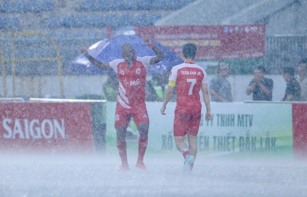 Thiên Khôi FC "vượt nắng, thắng mưa" tiến vào trận chung kết
