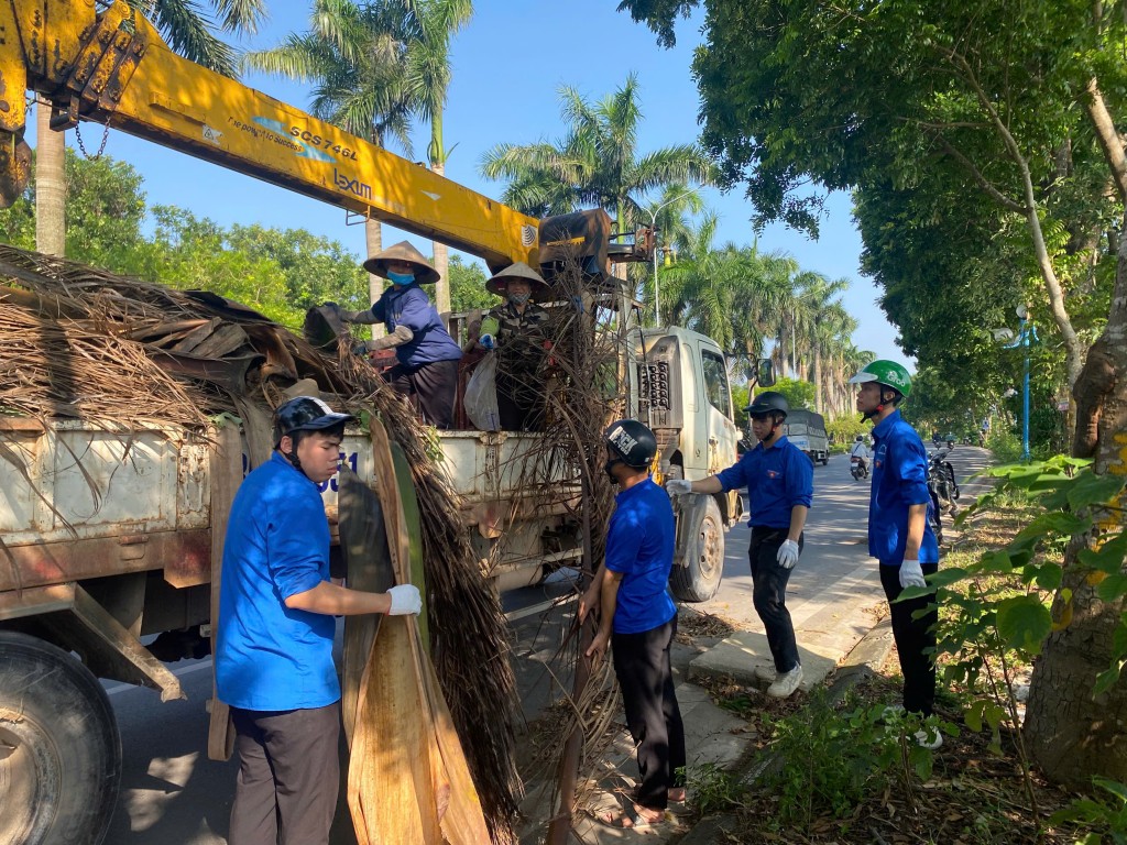 Đảm bảo an toàn giao thông, giữ gìn văn minh đô thị