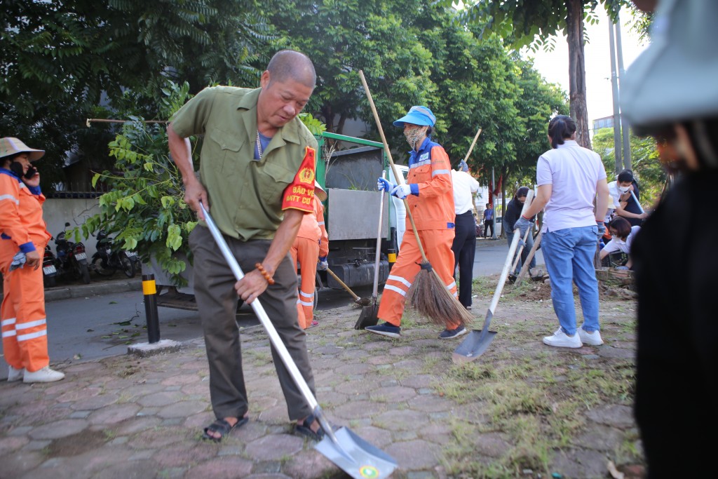 Xây dựng diện mạo đô thị phường Phúc Lợi sáng - xanh - sạch - đẹp