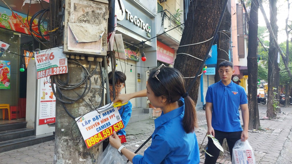 Phường Ngọc Hà ra quân cao điểm tổng vệ sinh môi trường