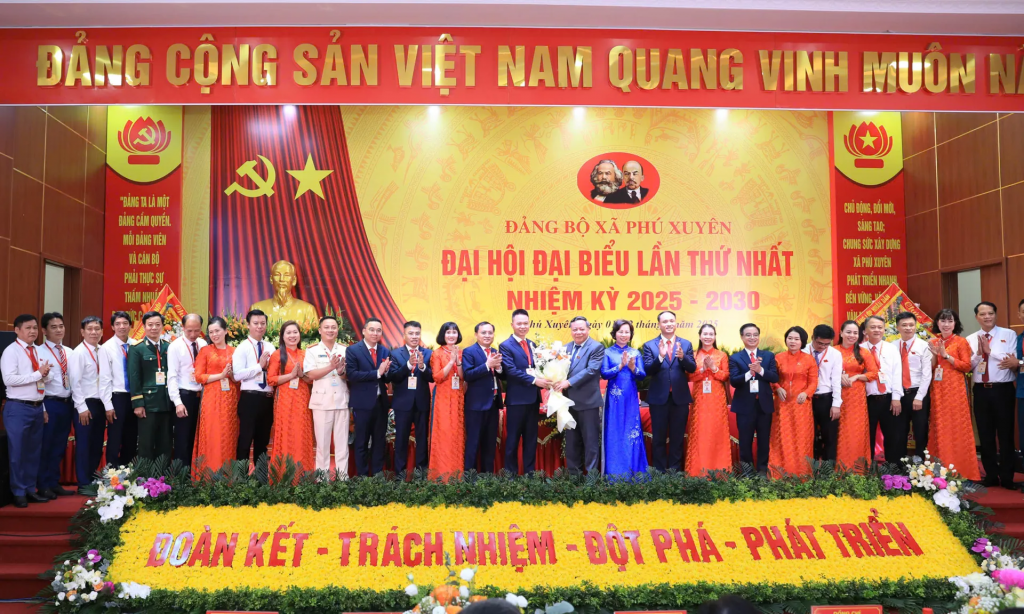 Đồng lòng xây dựng xã Phú Xuyên thành lực đẩy phía Nam Thủ đô