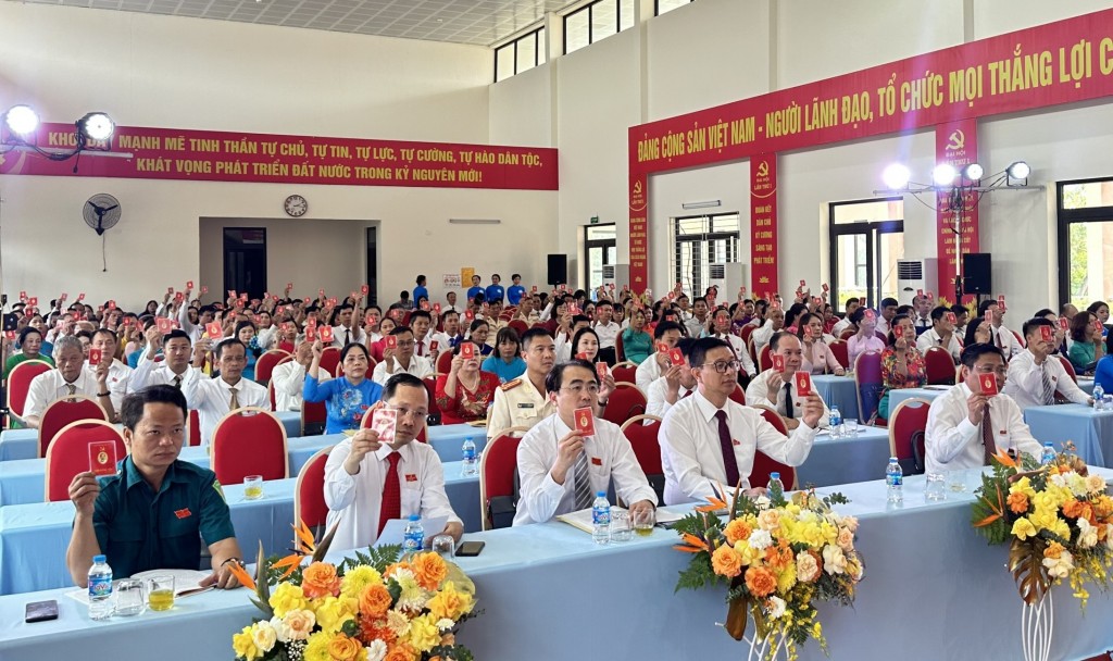 Các đại biểu dự đại hội