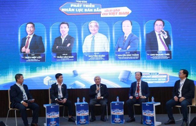 Đẩy mạnh phát triển nguồn lực công nghiệp bán dẫn Việt Nam