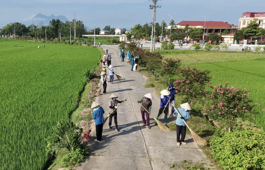 Mỗi cán bộ, đảng viên cần gương mẫu đi đầu trong việc bảo vệ môi trường