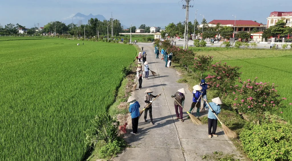 Mỗi cán bộ, đảng viên cần gương mẫu đi đầu trong việc bảo vệ môi trường