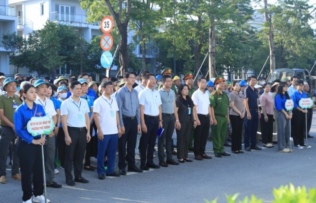 Thi đua bảo vệ môi trường gắn với quản lý đô thị
