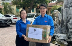 Mang yêu thương đến vùng lũ, gìn giữ màu xanh quê hương