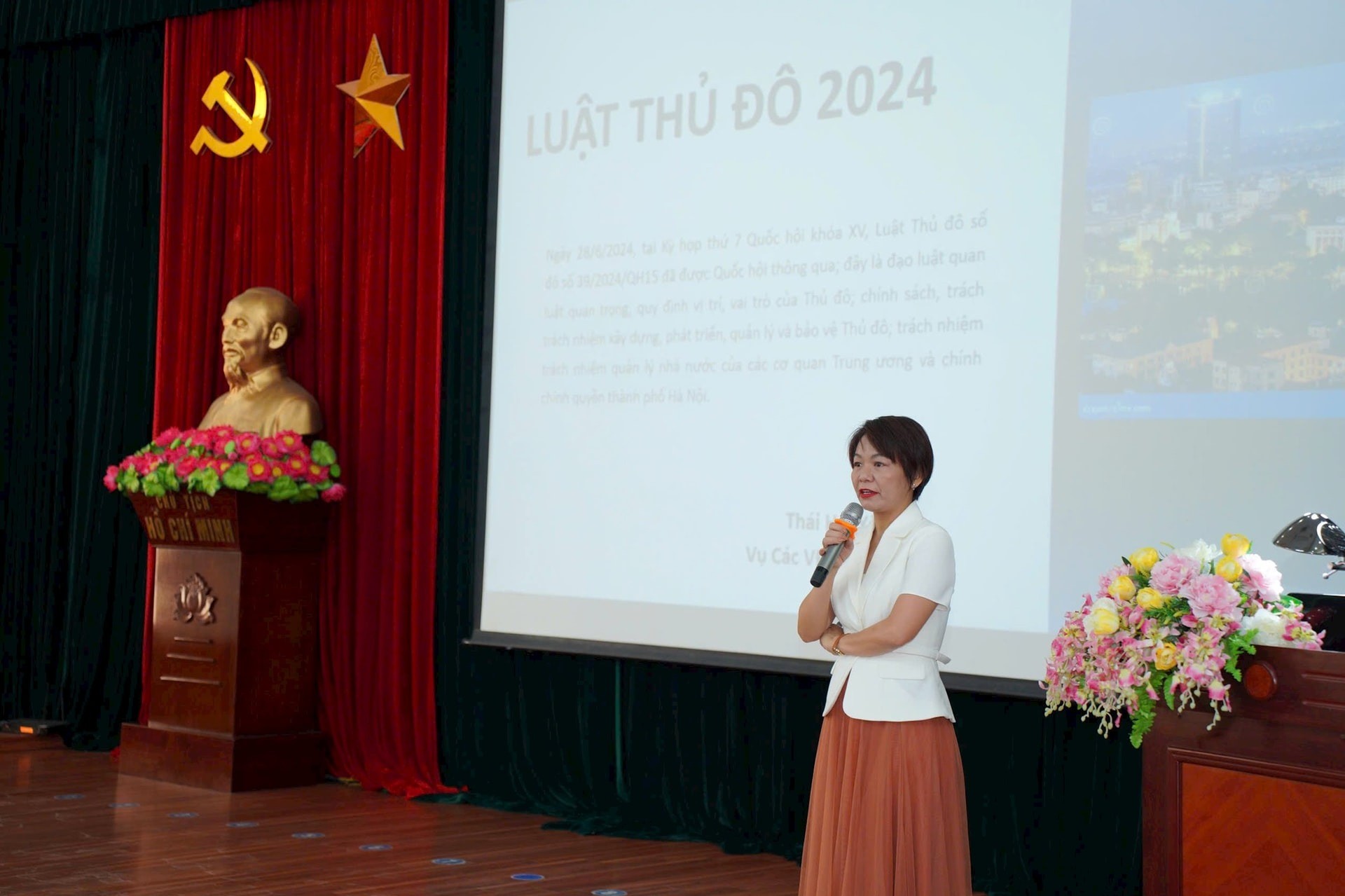 Hà Nội đẩy mạnh tuyên truyền Luật Thủ đô 2024 gắn với mô hình chính quyền địa phương hai cấp. Ảnh minh hoạ
