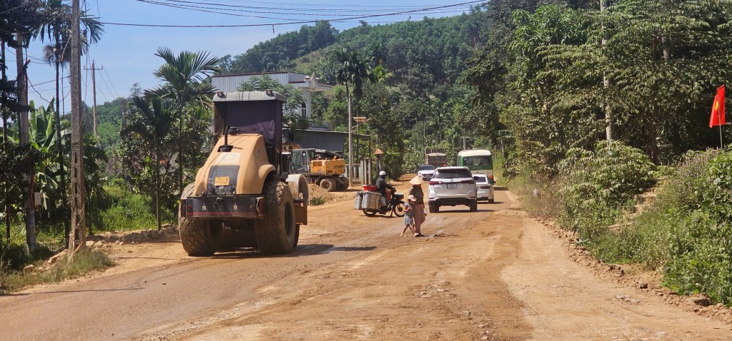 Người dân khốn khổ với đại công trường Liên kết vùng miền Trung