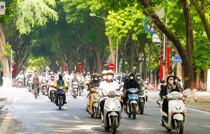 Không có việc phường Cửa Nam "thí điểm cấm xe xăng"