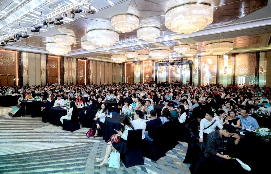Sự kiện giới thiệu dự án Sun Group Bãi Cháy thu hút hơn 1.000 nhà đầu tư