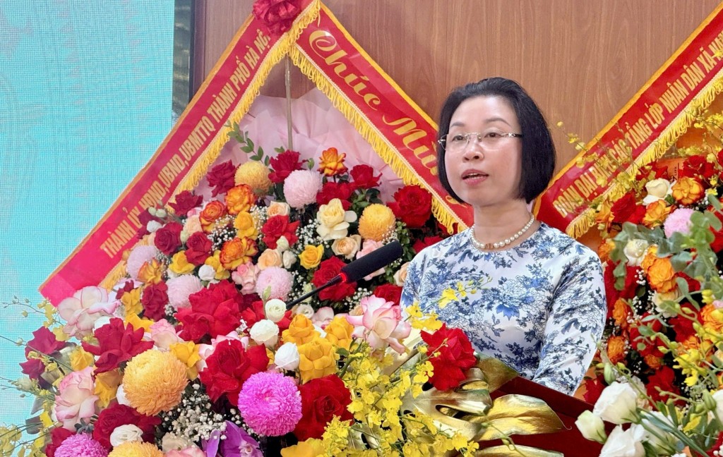 Đồng chí Phạm Thị Thanh Mai, Thành ủy viên, Phó Chủ tịch Hội đồng nhân dân Thành phố phát biểu chỉ đạo Đại hội