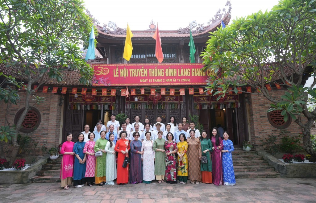Hơi thở ngàn năm của gốm sứ Việt