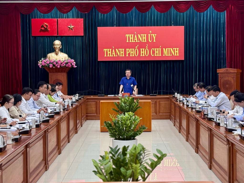 tổ công tác số 1 Ban Chỉ đạo Đại hội Thành ủy TP.HCM do Phó bí thư Thường trực Thành ủy TP.HCM Nguyễn Thanh Nghị, Phó trưởng ban Thường trực Ban Chỉ đạo, Tổ trưởng tổ công tác làm việc với phường Tân Phước và phường Lái Thiêu về việc chuẩn bị, tổ chức Đại hội đại biểu Đảng bộ phường lần thứ nhất, nhiệm kỳ 2025 - 2030