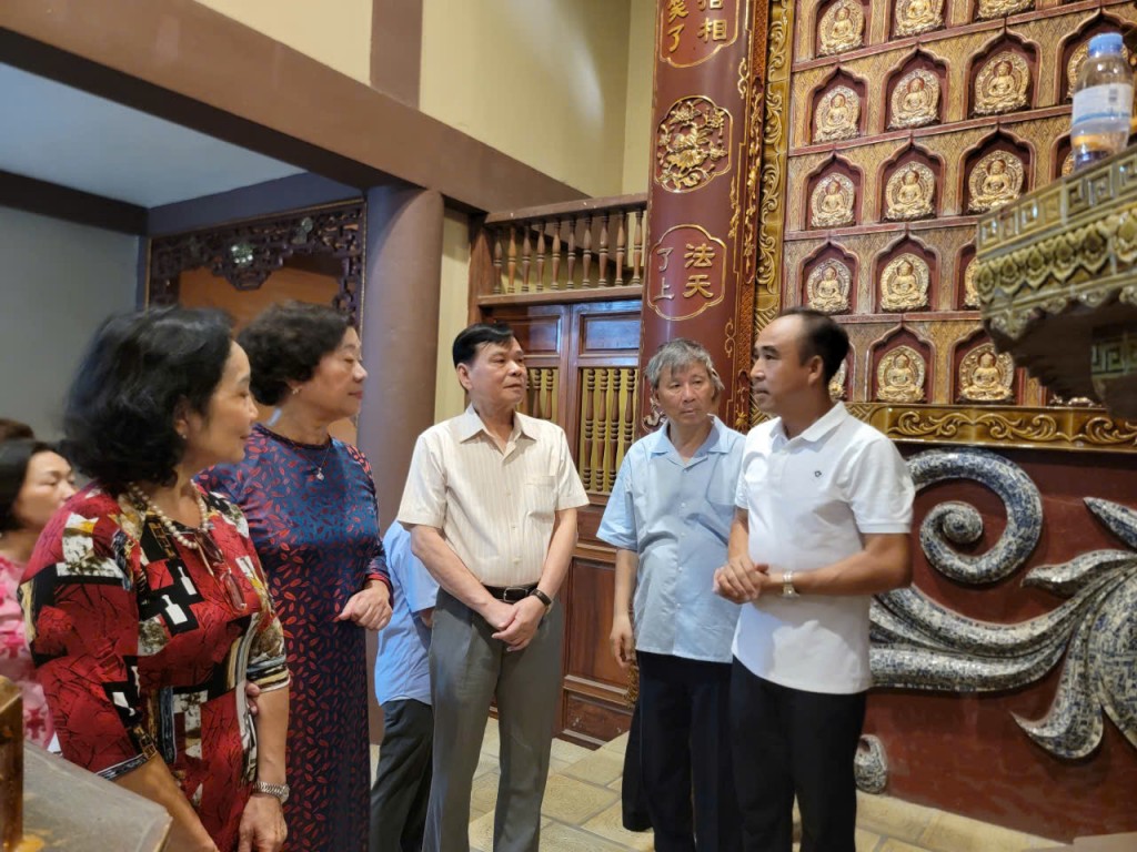 Hơi thở ngàn năm của gốm sứ Việt