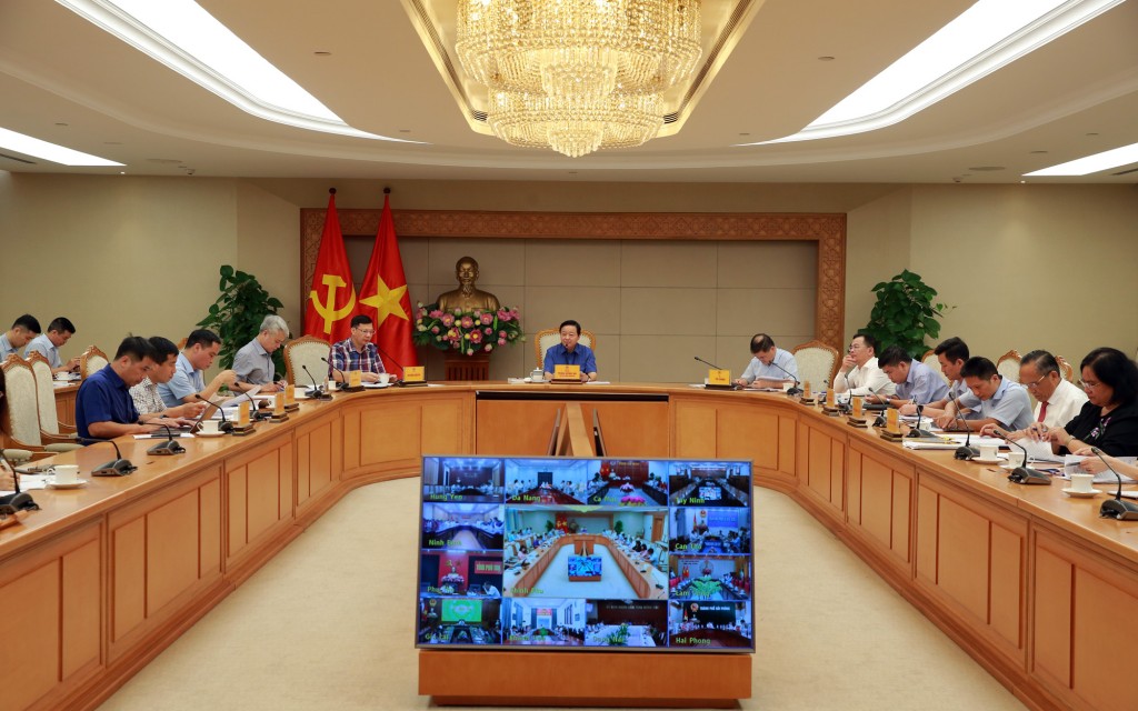Phó Thủ tướng Trần Hồng Hà: Chính sách tài chính đất đai phải ngày càng minh bạch, rõ ràng, bảo đảm lợi ích của Nhà nước và quyền lợi chính đáng của người dân, doanh nghiệp - Ảnh: VGP/Minh Khôi