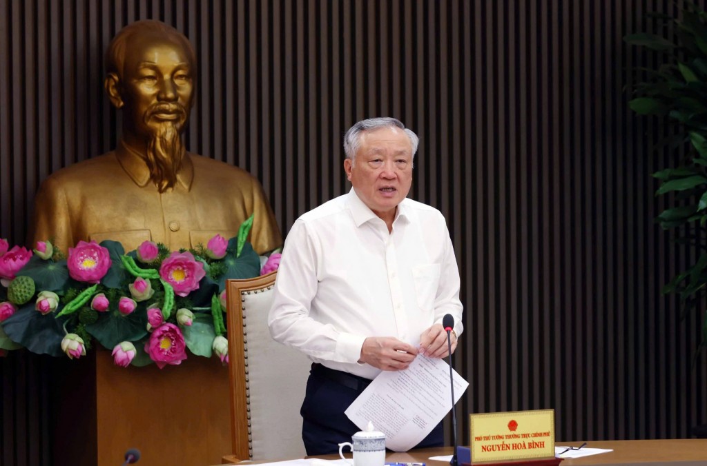 Phó Thủ tướng Thường trực Chính phủ Nguyễn Hòa Bình đề nghị, ngoài 9 nhiệm vụ đã được phân công, Tiểu ban Tuyên truyền Đại hội đại biểu Đảng bộ Chính phủ lần thứ I tập trung hơn nữa cho công tác tuyên truyền về Triển lãm Thành tựu đất nước nhân kỷ niệm 80 năm Quốc khánh - Ảnh: VGP/Nguyễn Hoàng