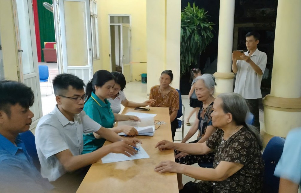 Mặt trận địa phương chung tay gỡ khó cùng chính quyền 2 cấp