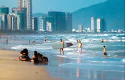 Du lịch Đà Nẵng tăng trưởng ấn tượng trong 7 tháng đầu năm 2025